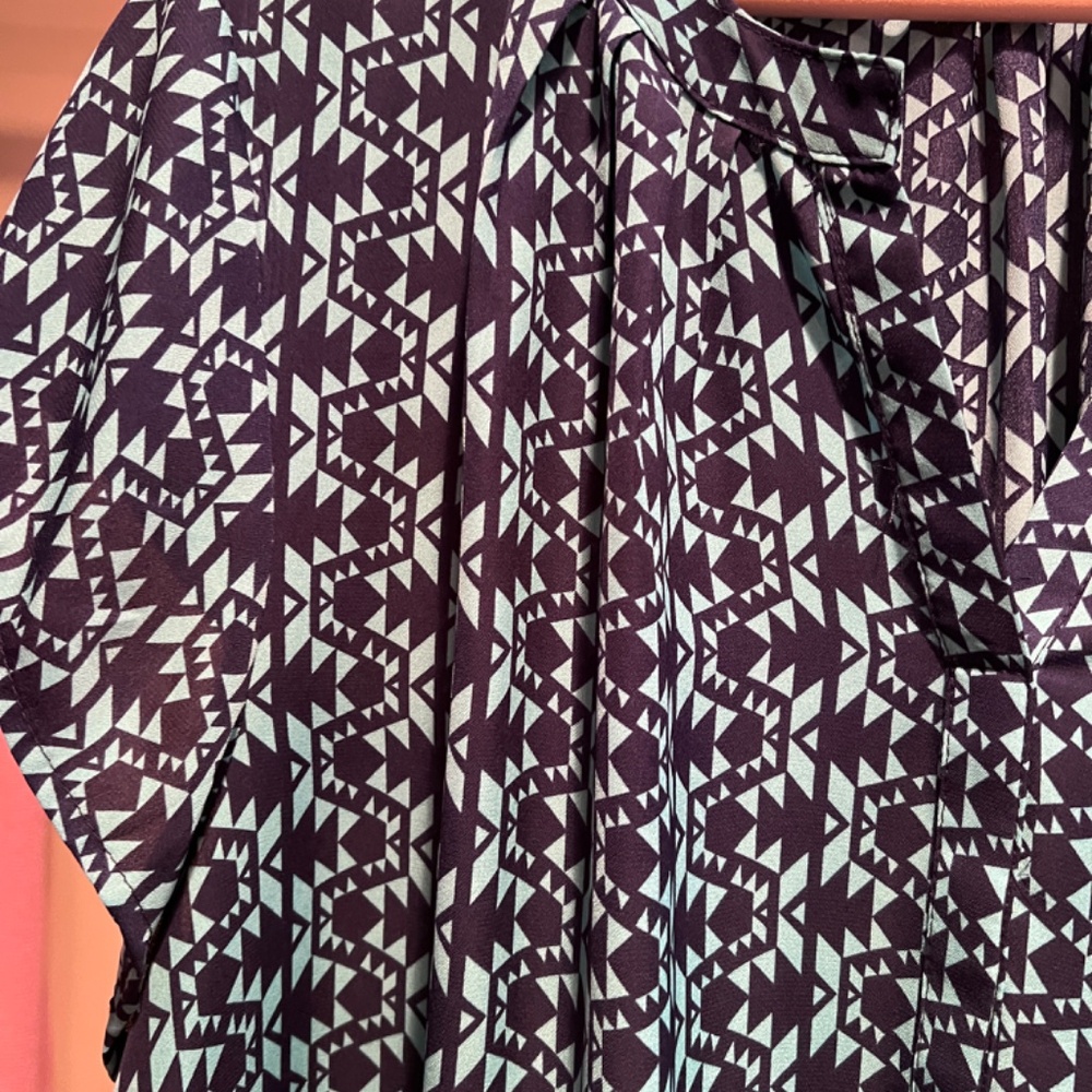 Fun2Fun Split Neck Blouse 2X - Picture 3 of 5